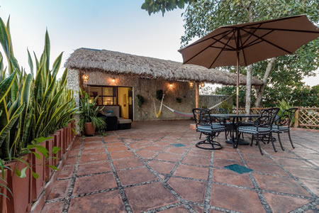 Amora Karina Vacation Rental 2